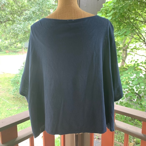 Gorgeous Navy Blue Top With Crochet Detailing - Picture 7 of 8